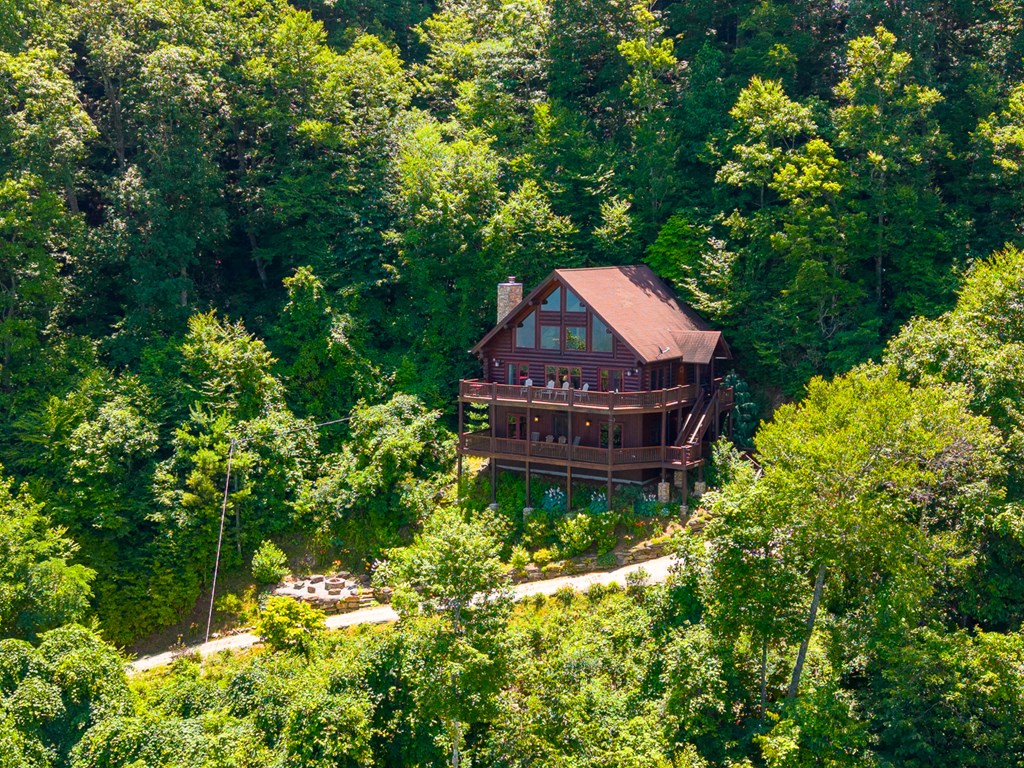 92 Falcons Peak Lane