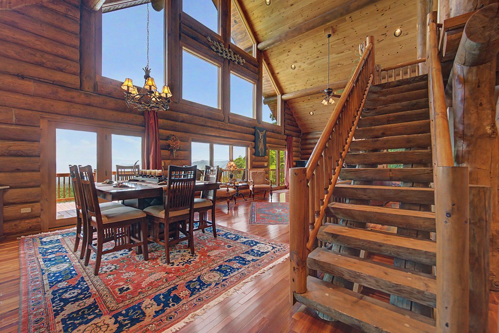 92 Falcons Peak Lane