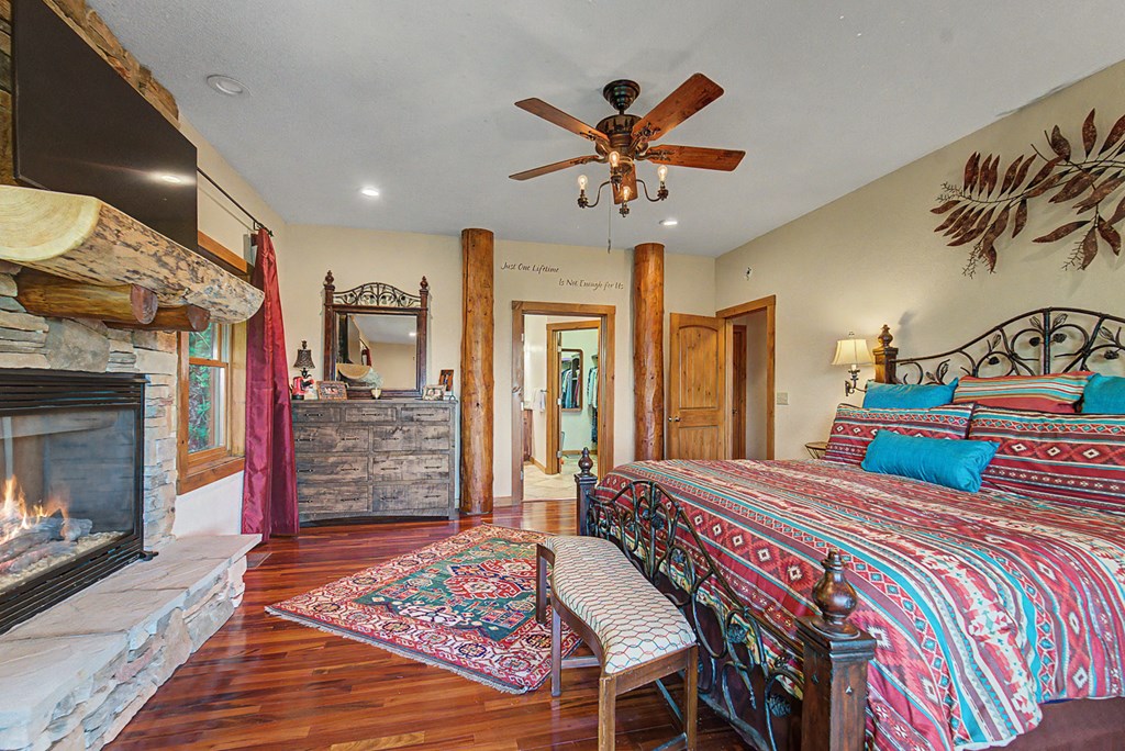 92 Falcons Peak Lane
