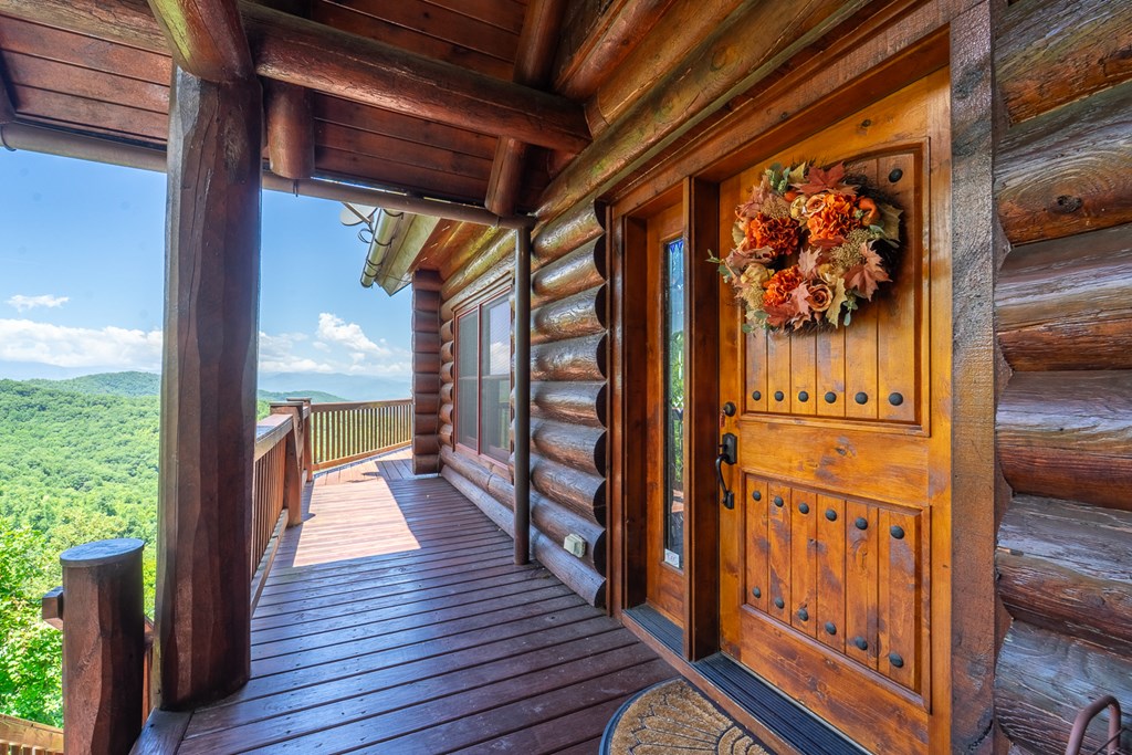 92 Falcons Peak Lane