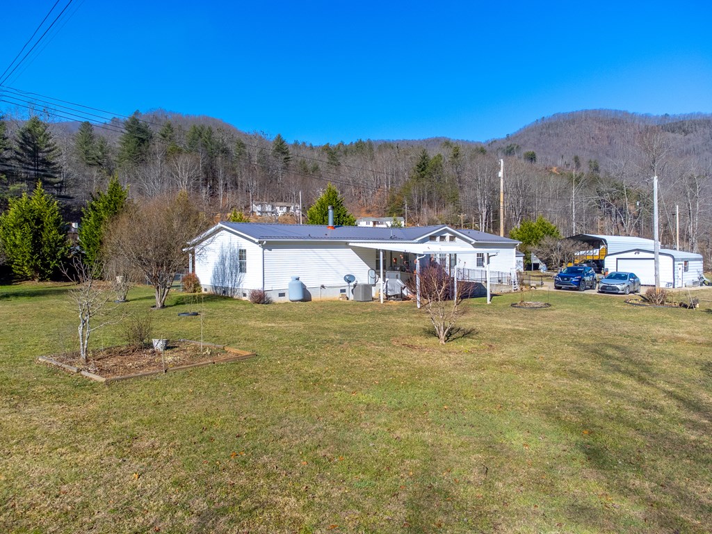 7581 HWY 441 S