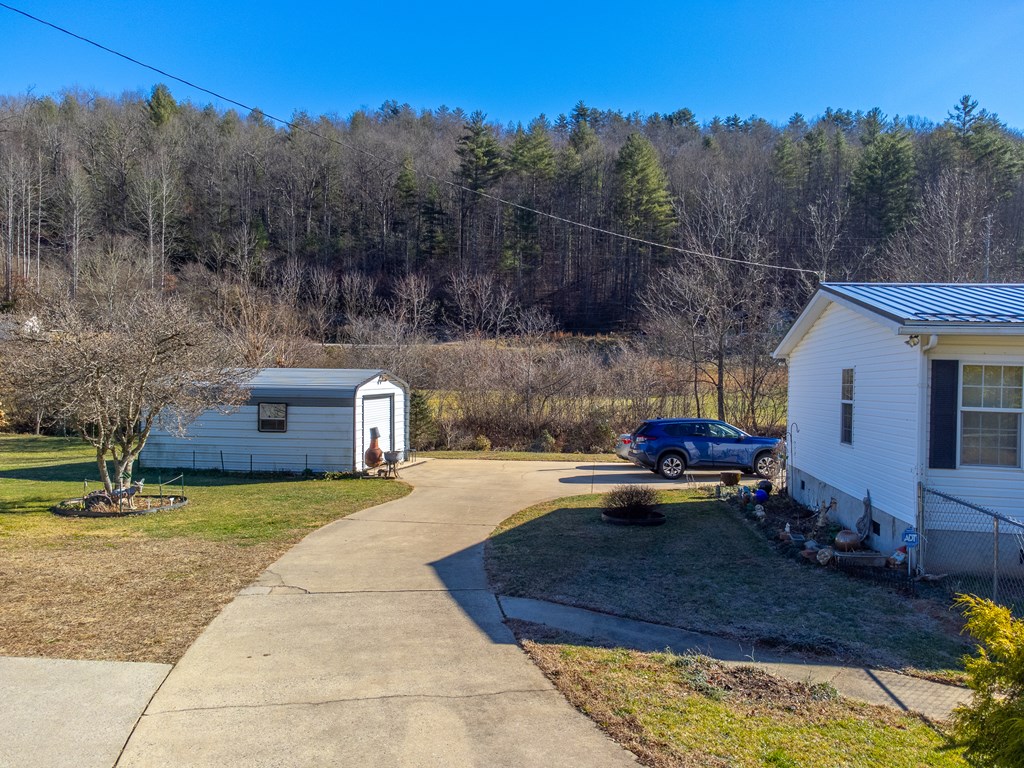 7581 HWY 441 S