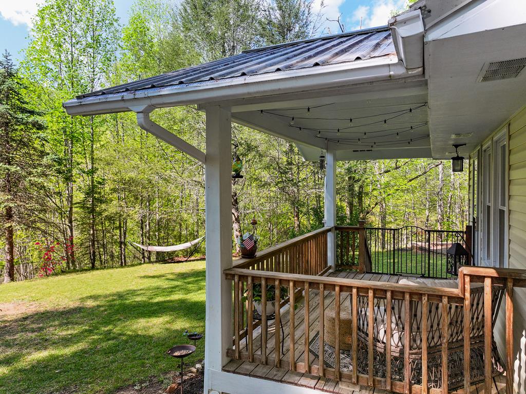 144 Bent Pine Dr