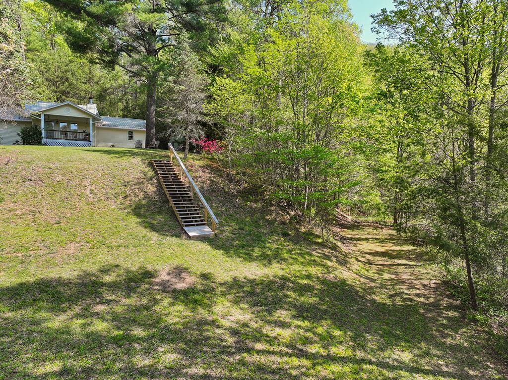 144 Bent Pine Dr