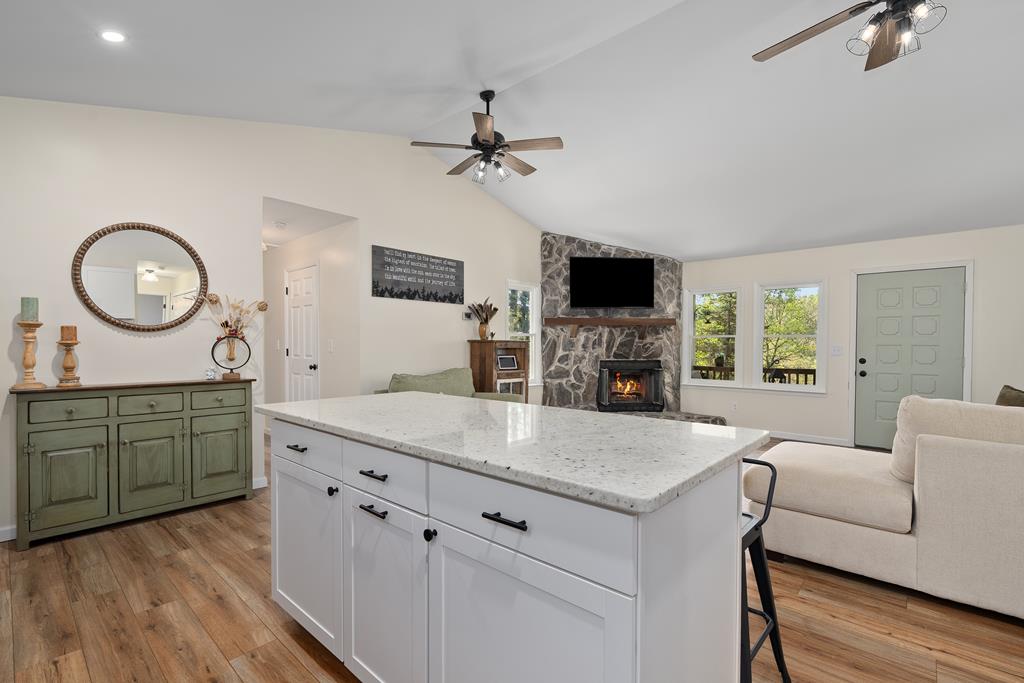144 Bent Pine Dr