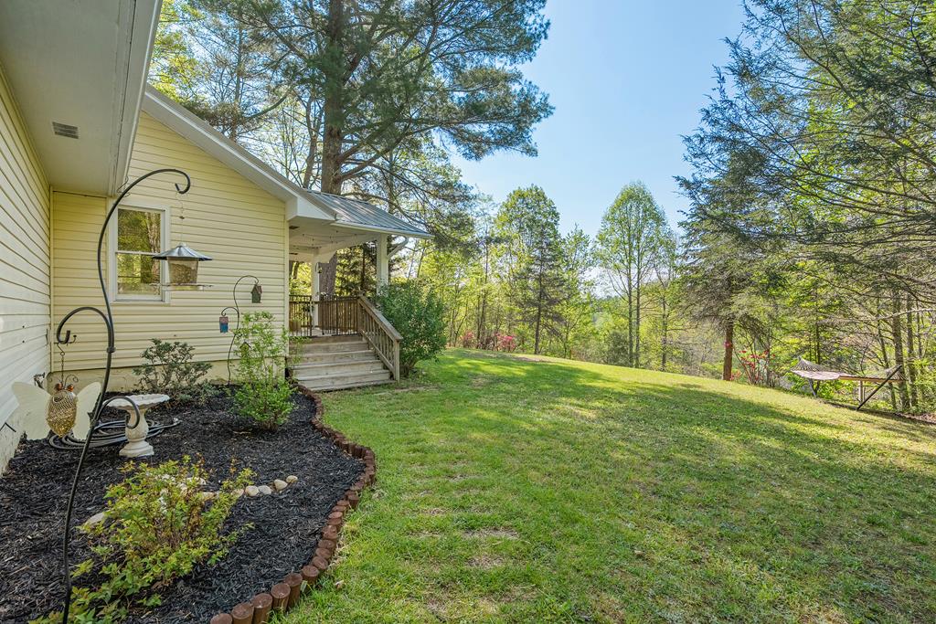 144 Bent Pine Dr