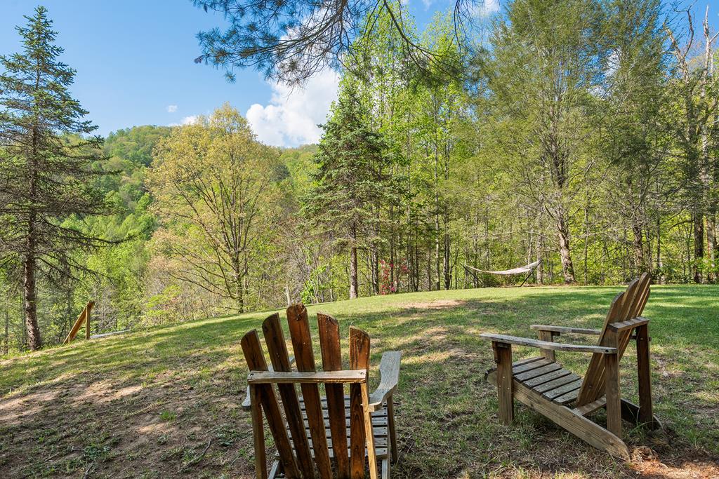 144 Bent Pine Dr