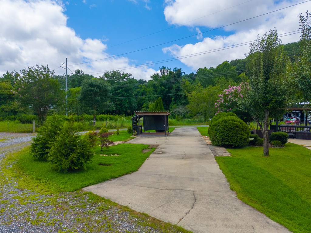 50 Timber Leaf Dr