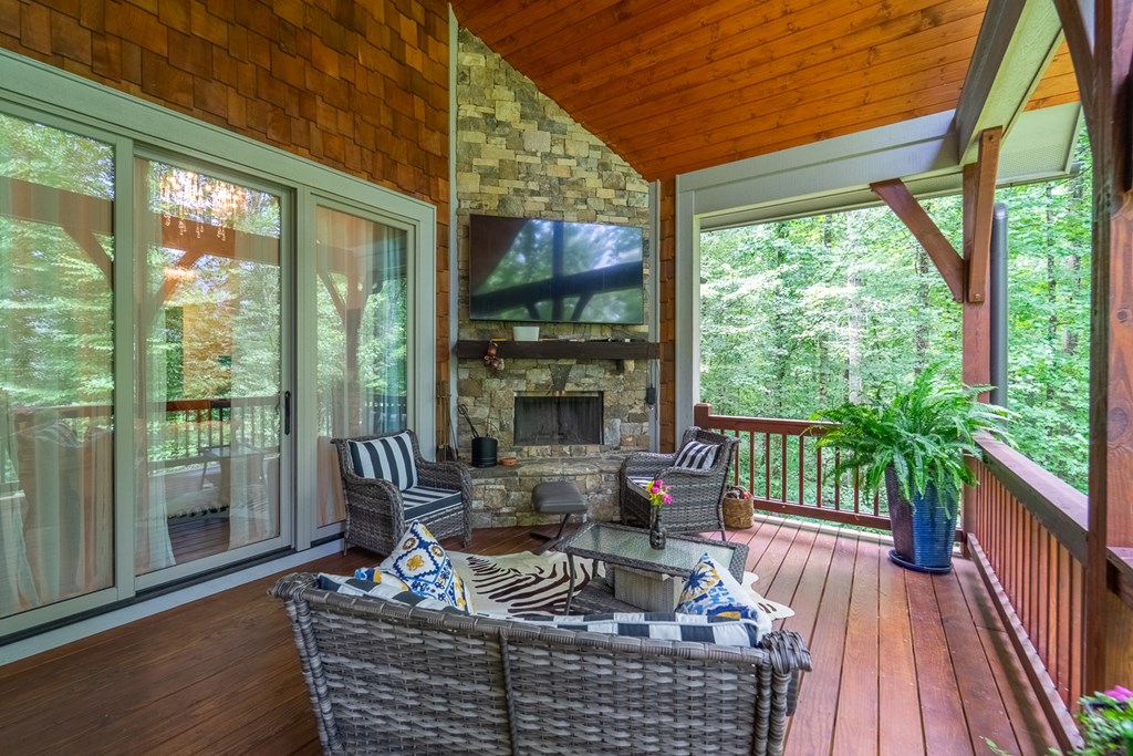 491 Rustling Woods Trail