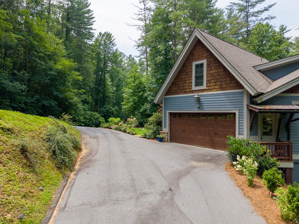 491 Rustling Woods Trail
