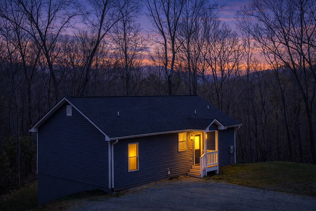 254 Ivory Lane