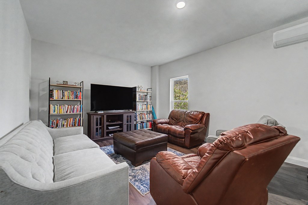 254 Ivory Lane