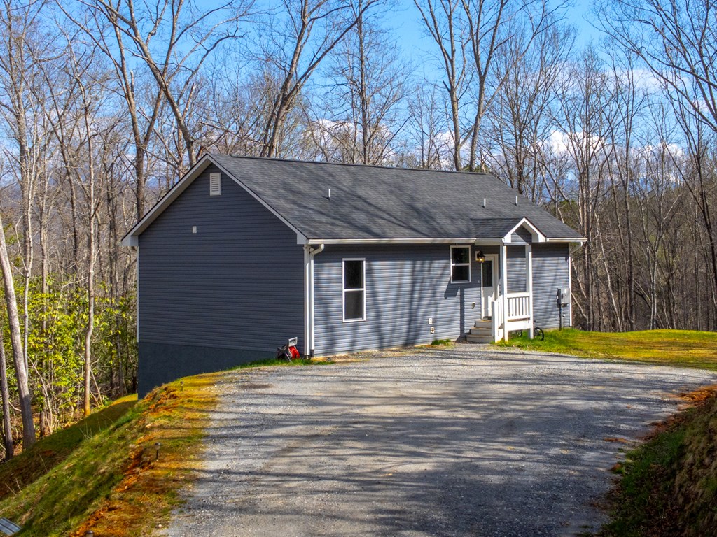 254 Ivory Lane