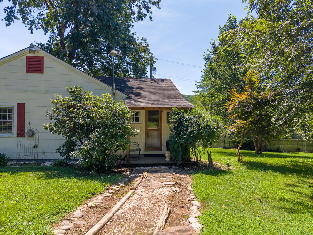 18 Childers Road