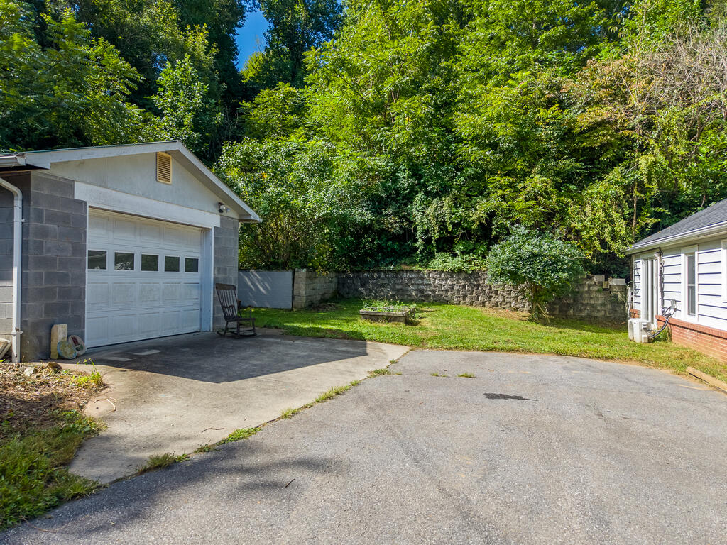 80 Nature Lane