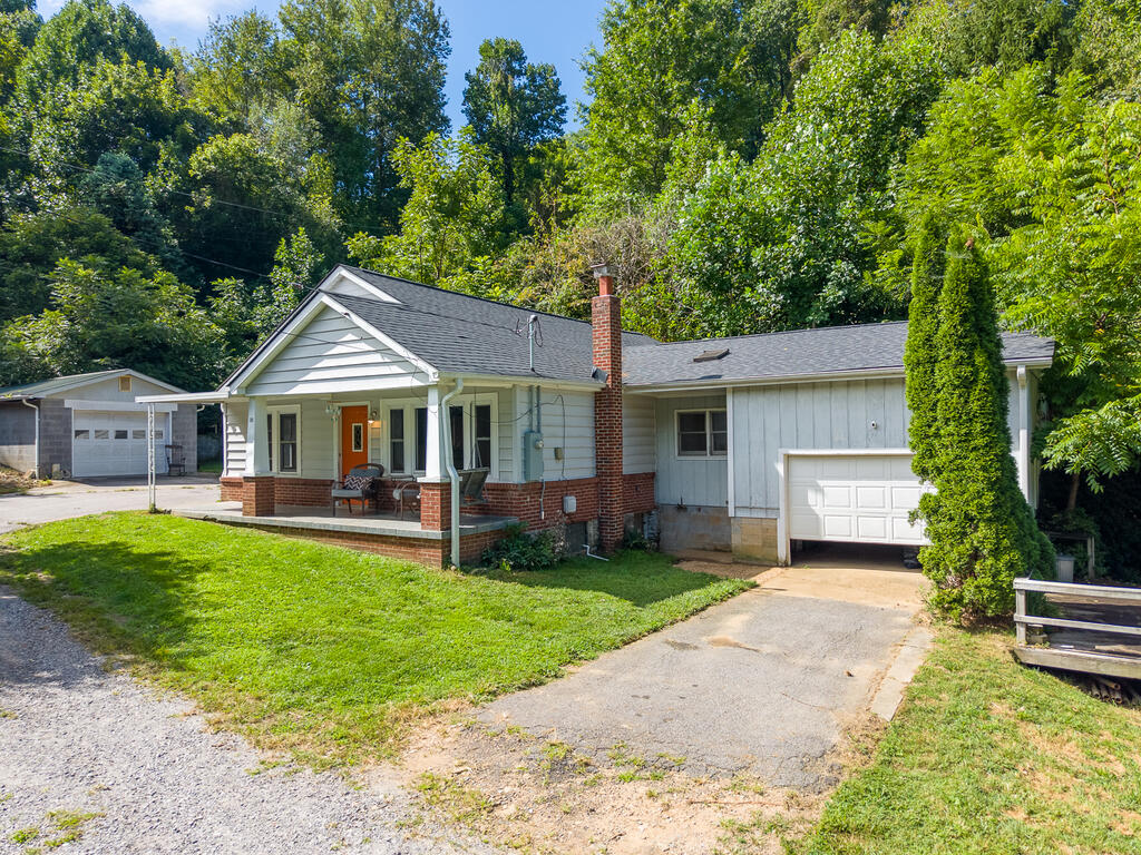 80 Nature Lane