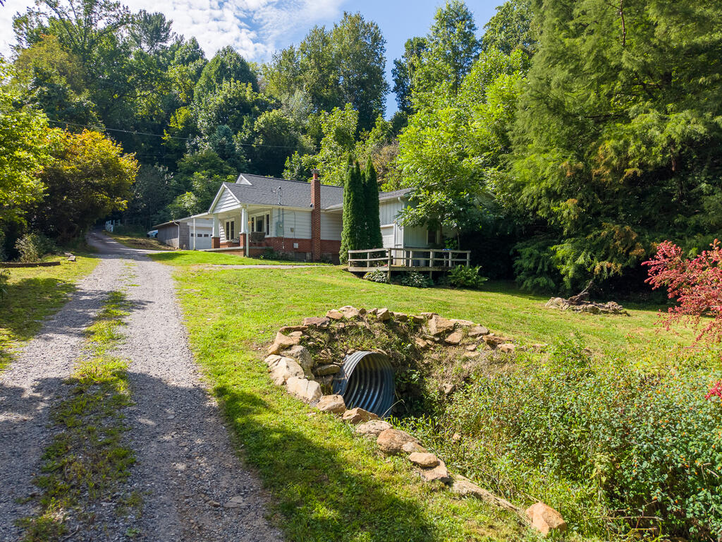 80 Nature Lane