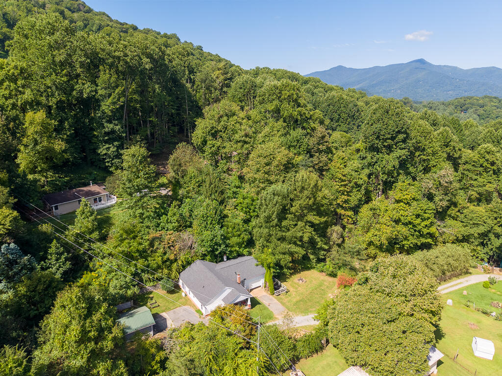 80 Nature Lane