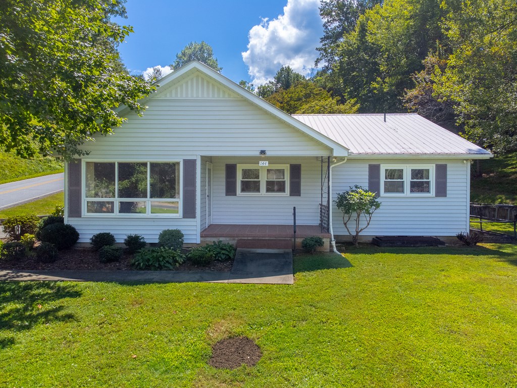 144 Cherry St