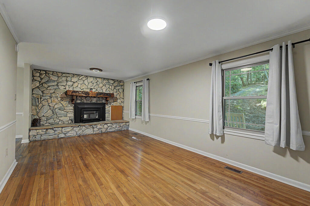 304 Canterbury Road