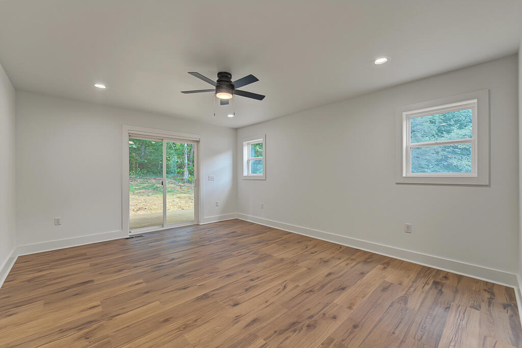 405 Sunshine Acres