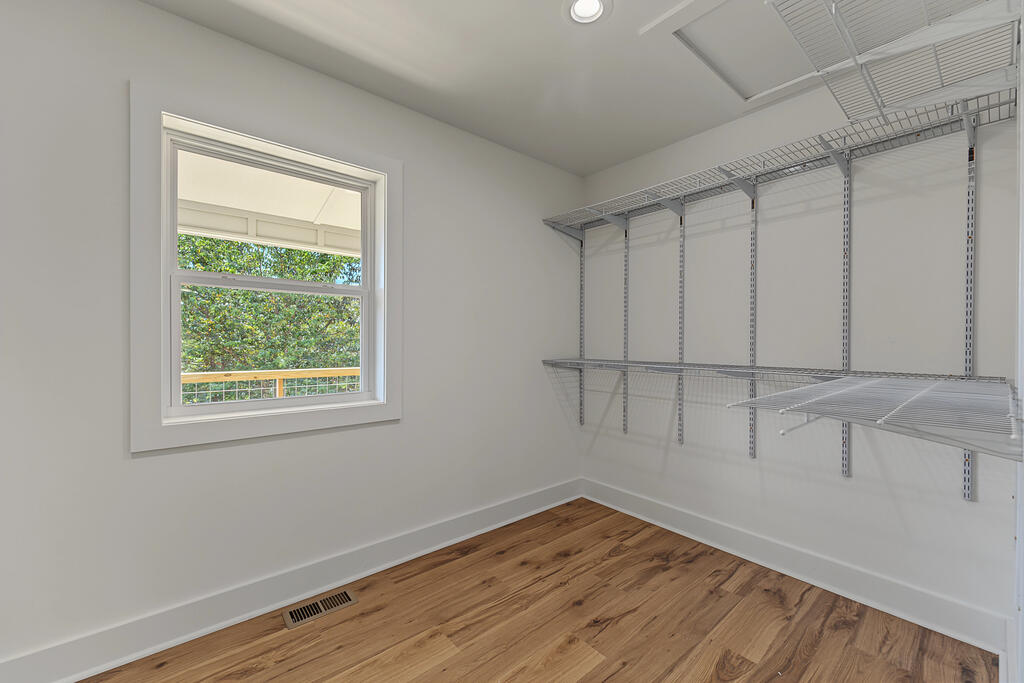 405 Sunshine Acres
