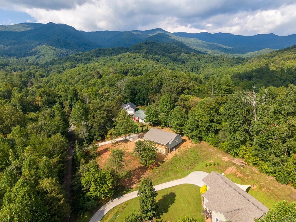 405 Sunshine Acres