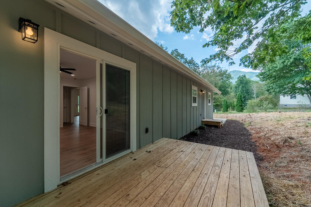 405 Sunshine Acres