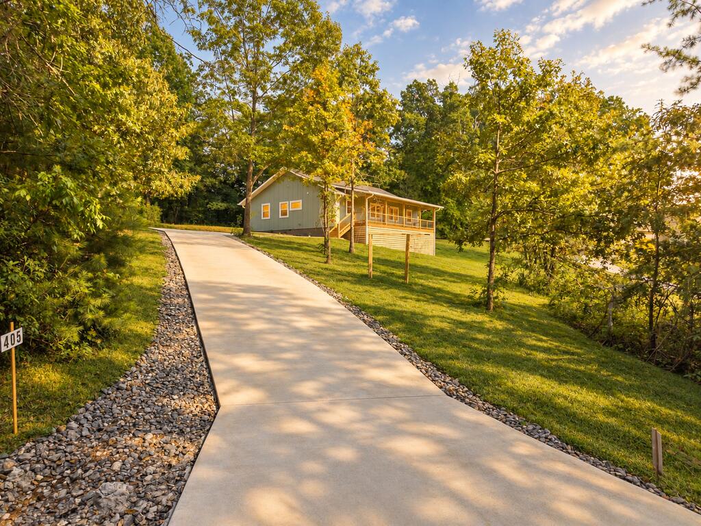 405 Sunshine Acres
