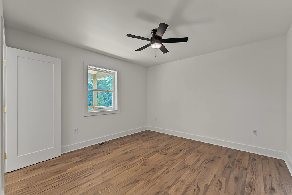 405 Sunshine Acres