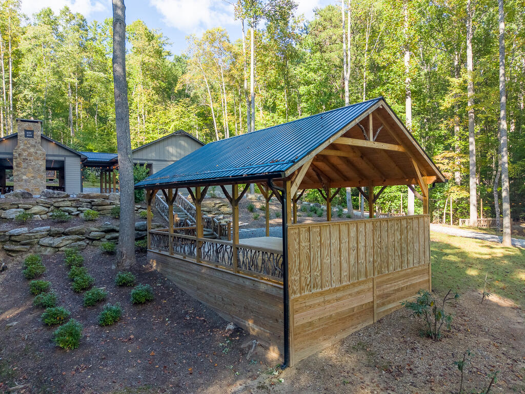 4017 Canada Rd