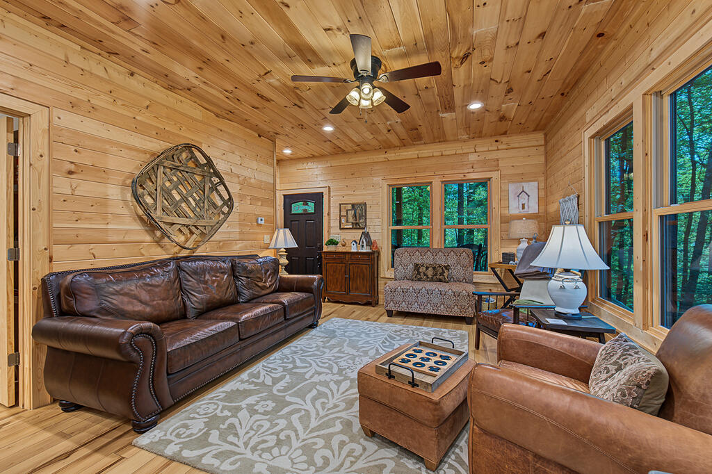 4017 Canada Rd