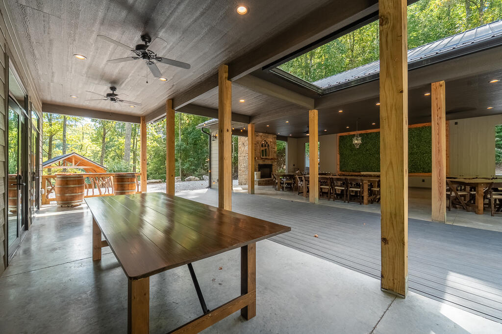 4017 Canada Rd