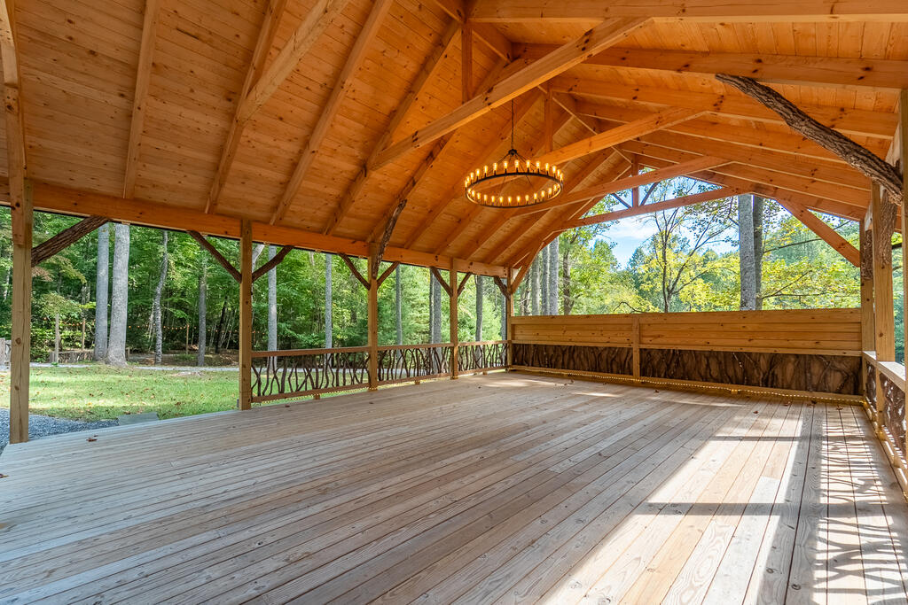 4017 Canada Rd