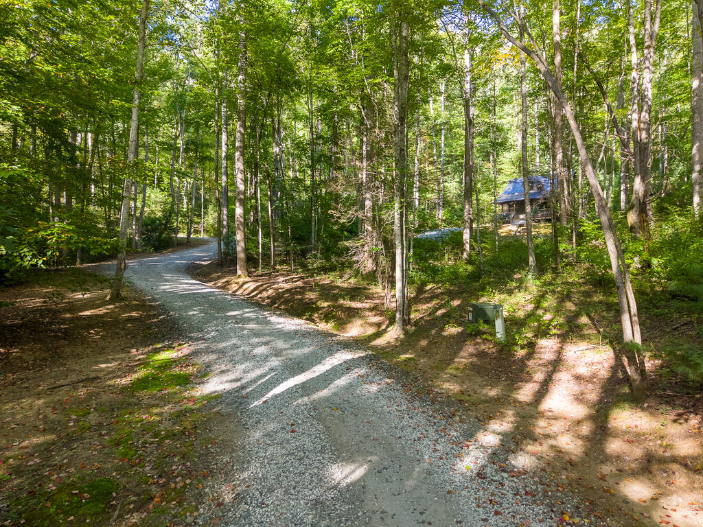 4017 Canada Rd