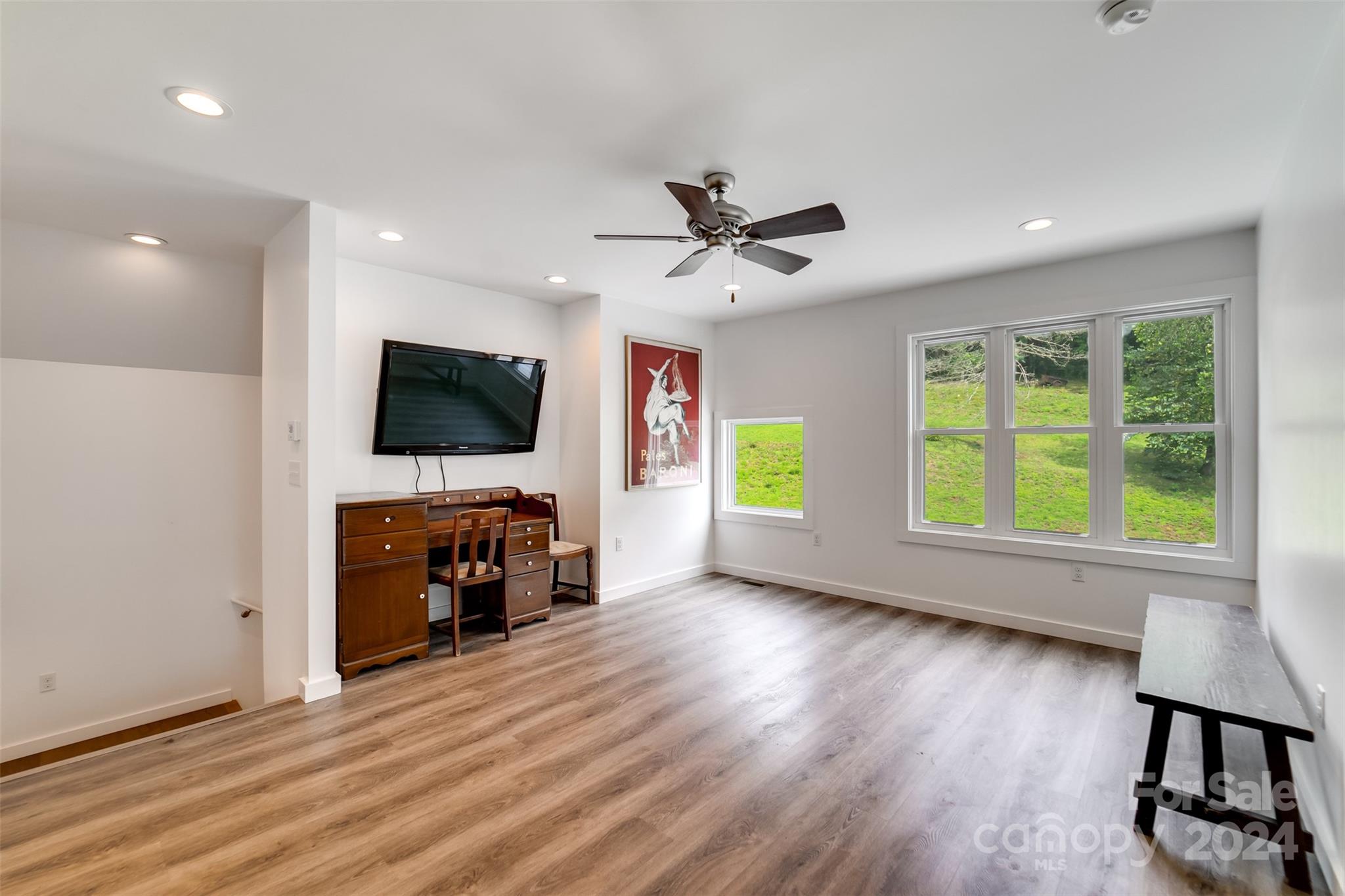 1515 Webster Road