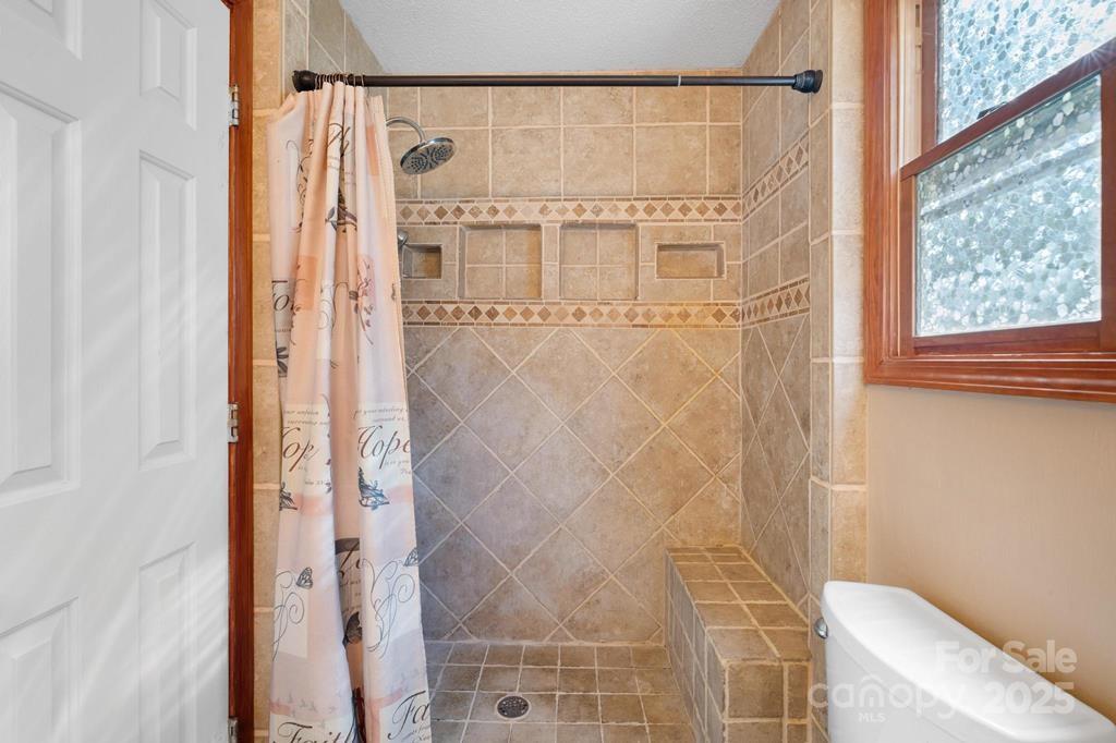 825 Posey Blanton Road
