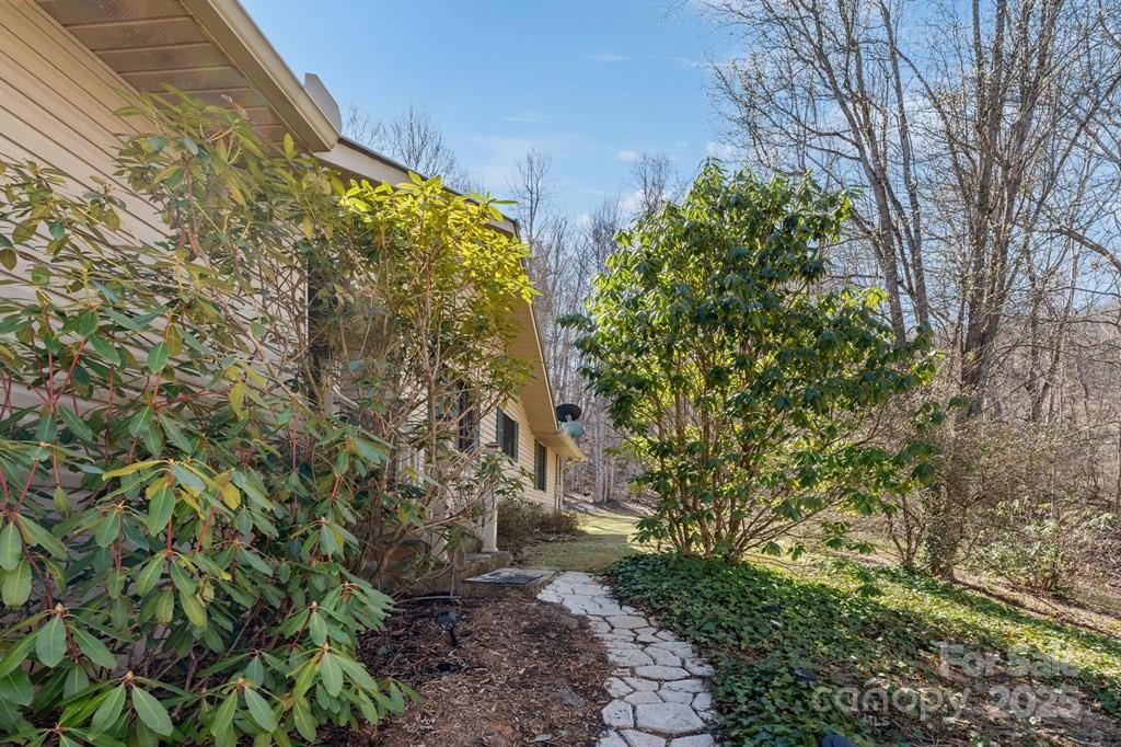 825 Posey Blanton Road