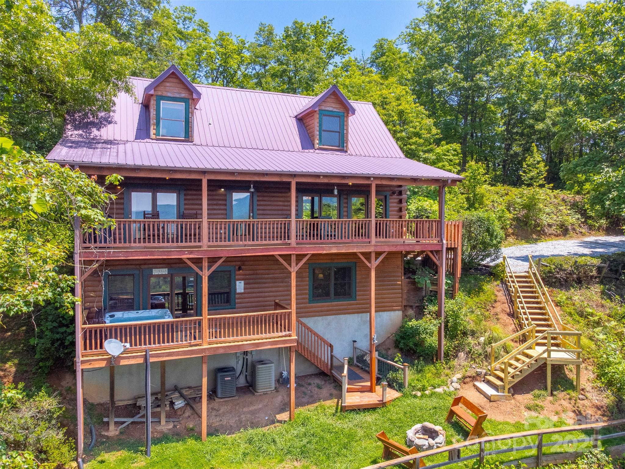 561 Signal Ridge