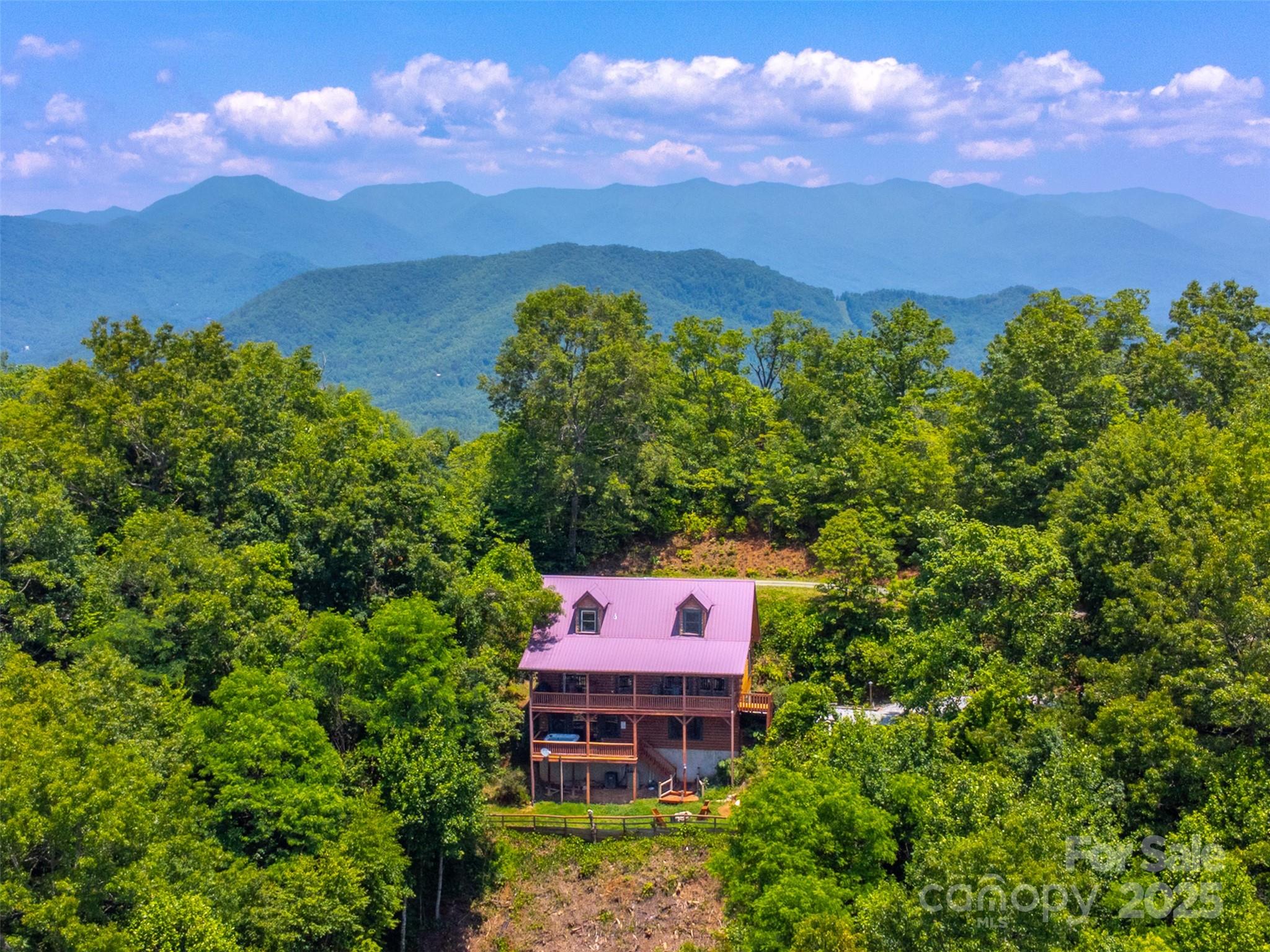 561 Signal Ridge