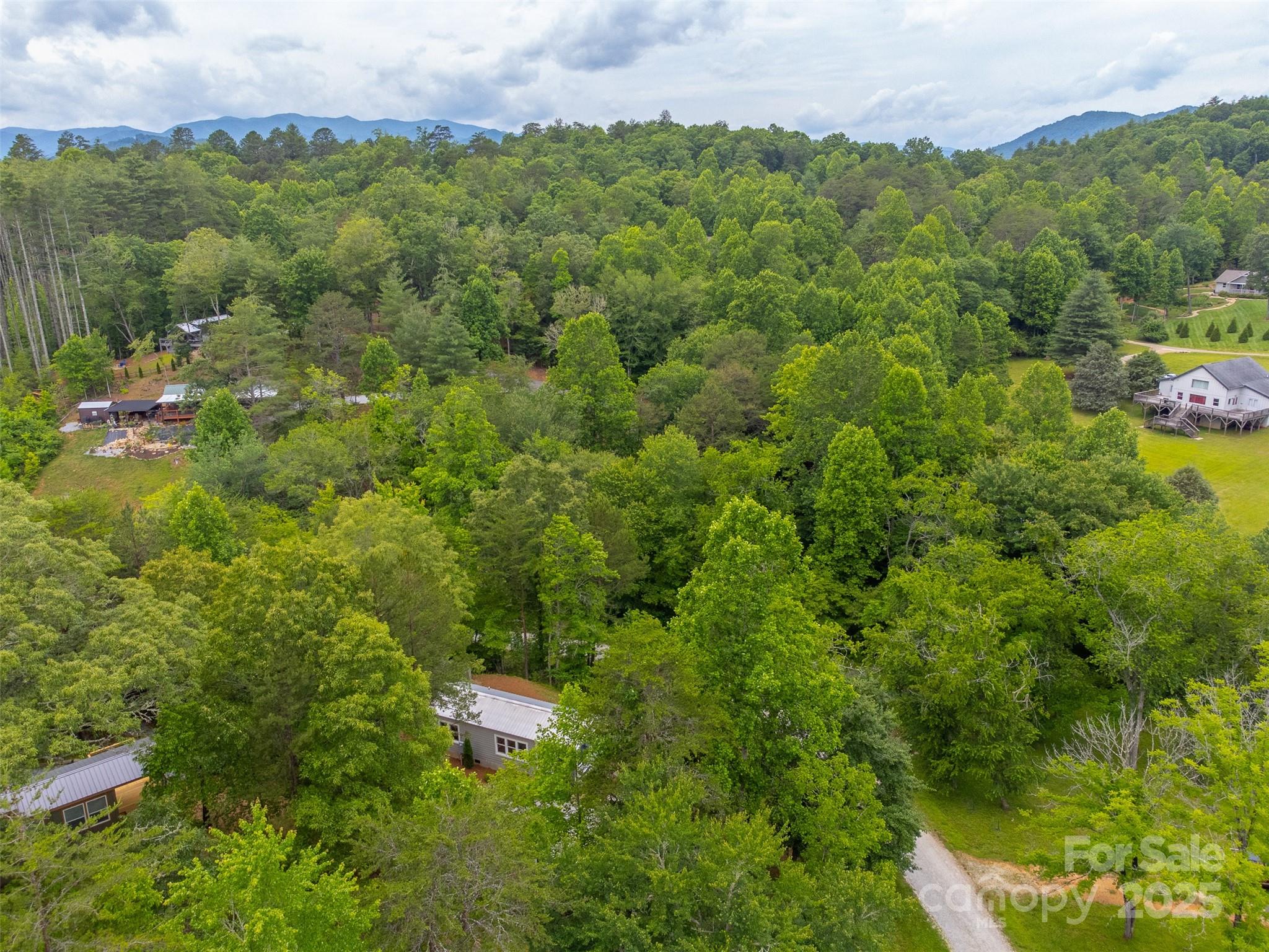 240 Bear Pen Cove