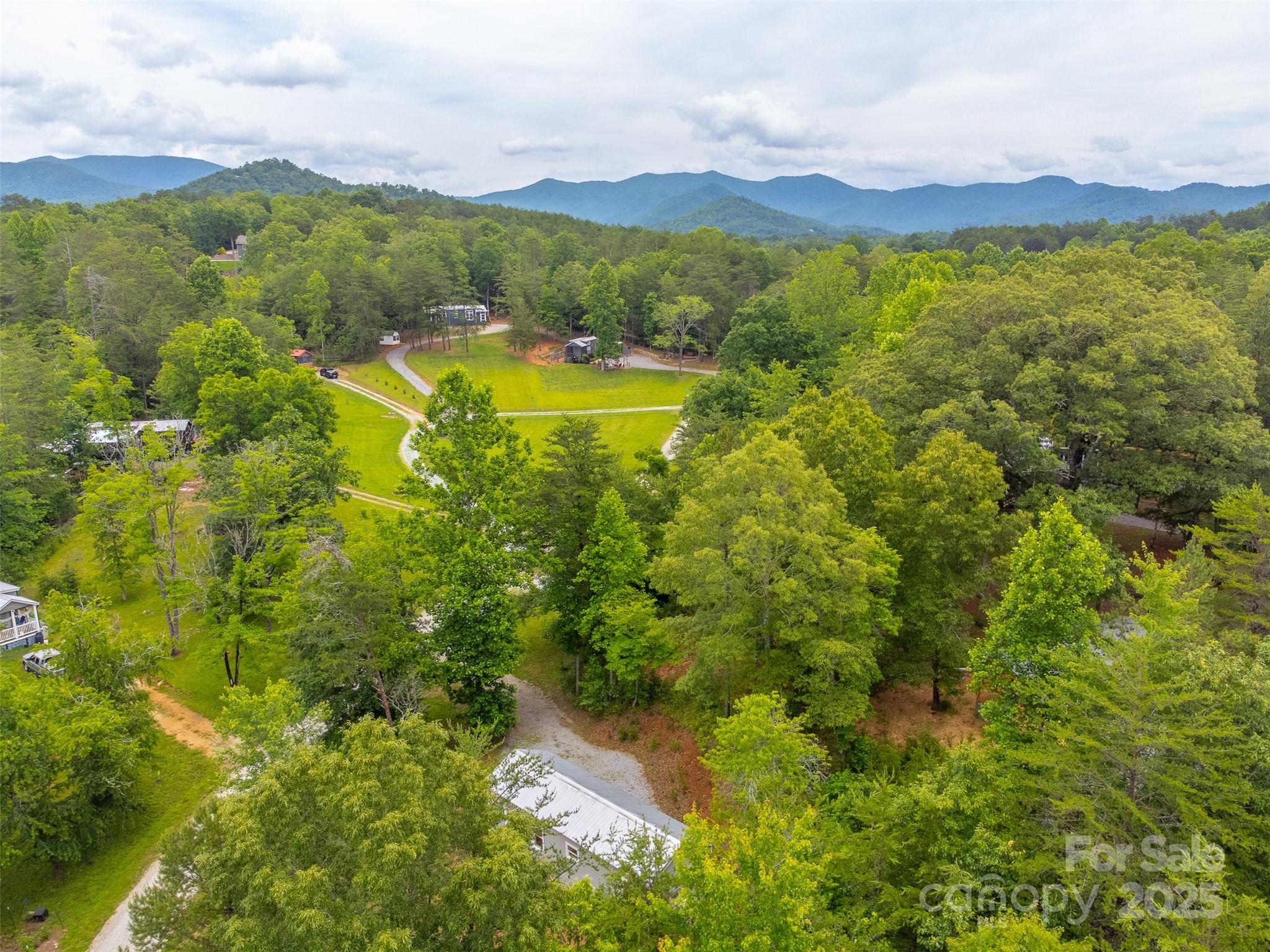 240 Bear Pen Cove
