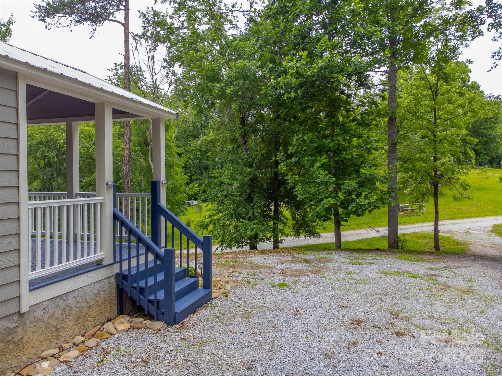 240 Bear Pen Cove