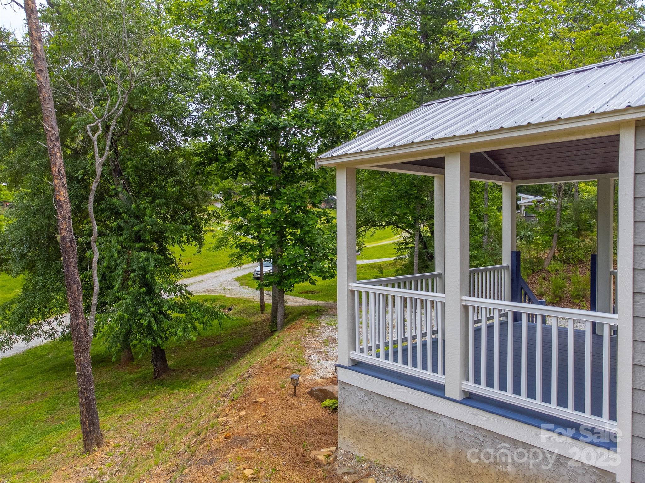 240 Bear Pen Cove