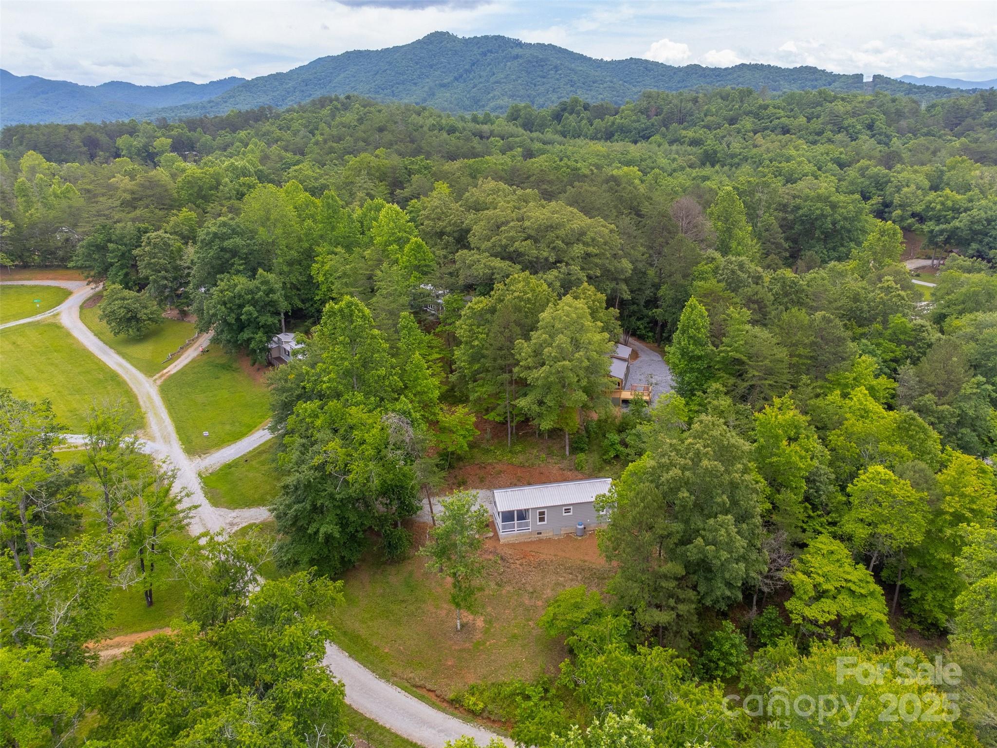240 Bear Pen Cove