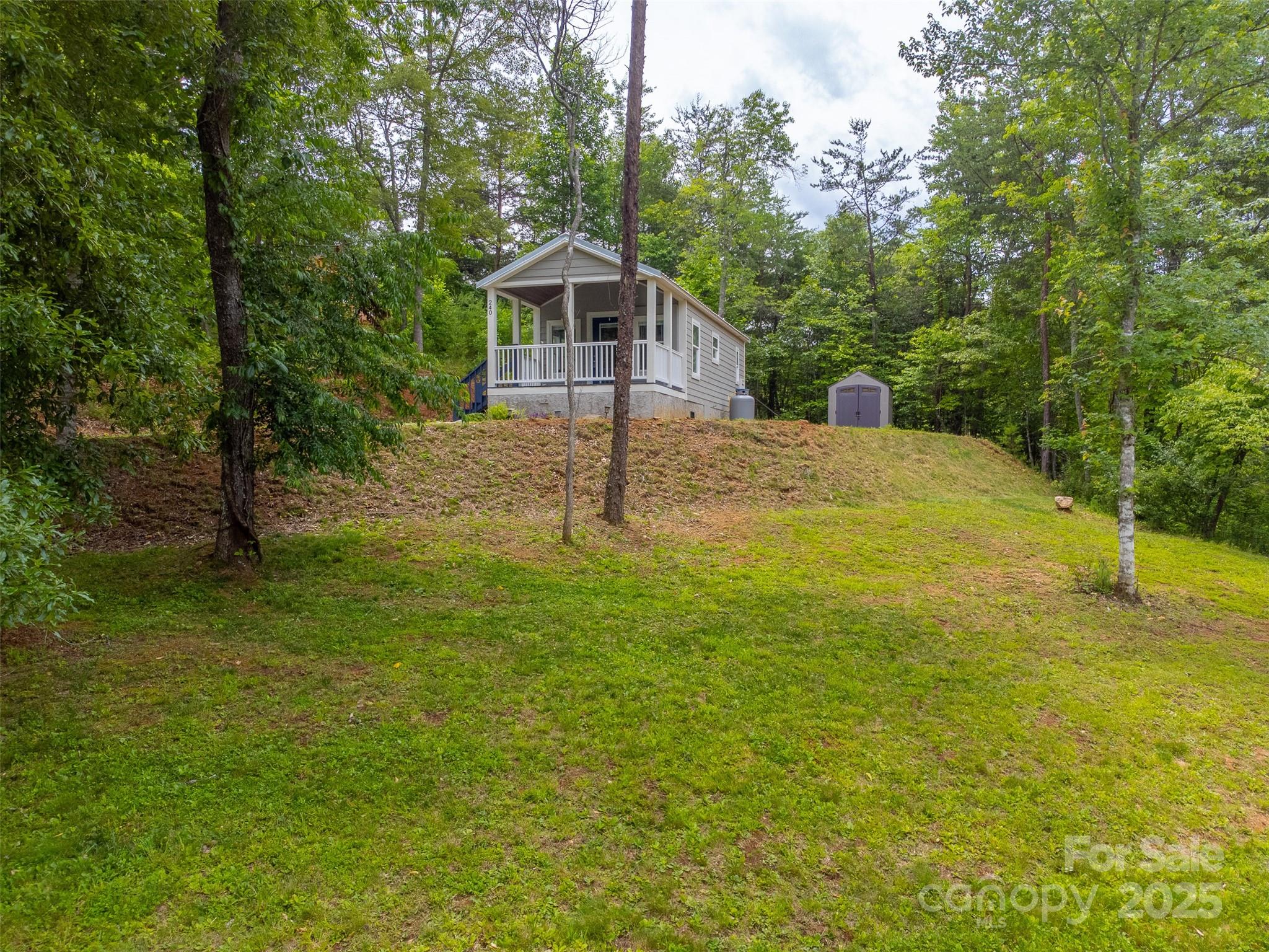 240 Bear Pen Cove