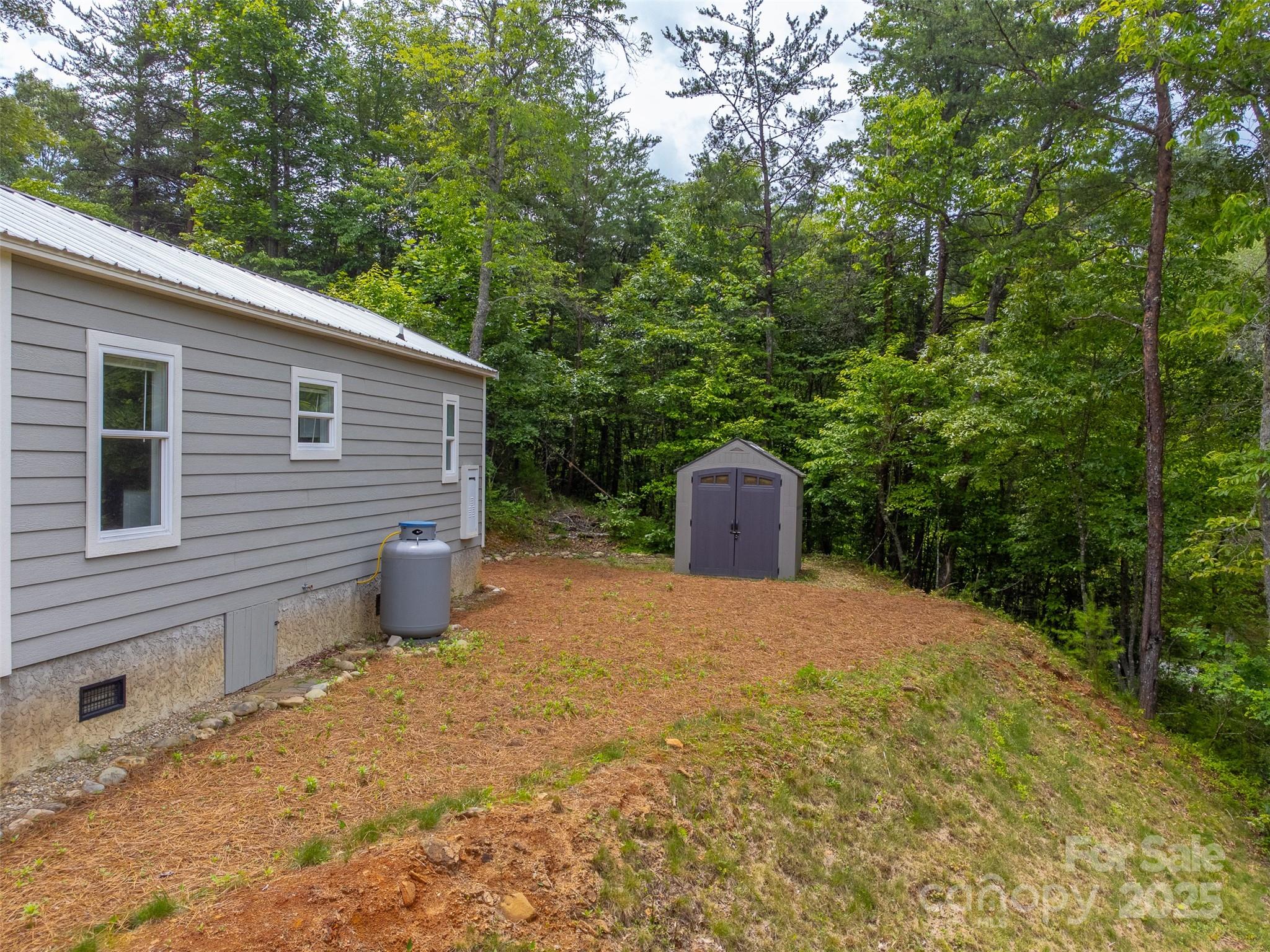 240 Bear Pen Cove
