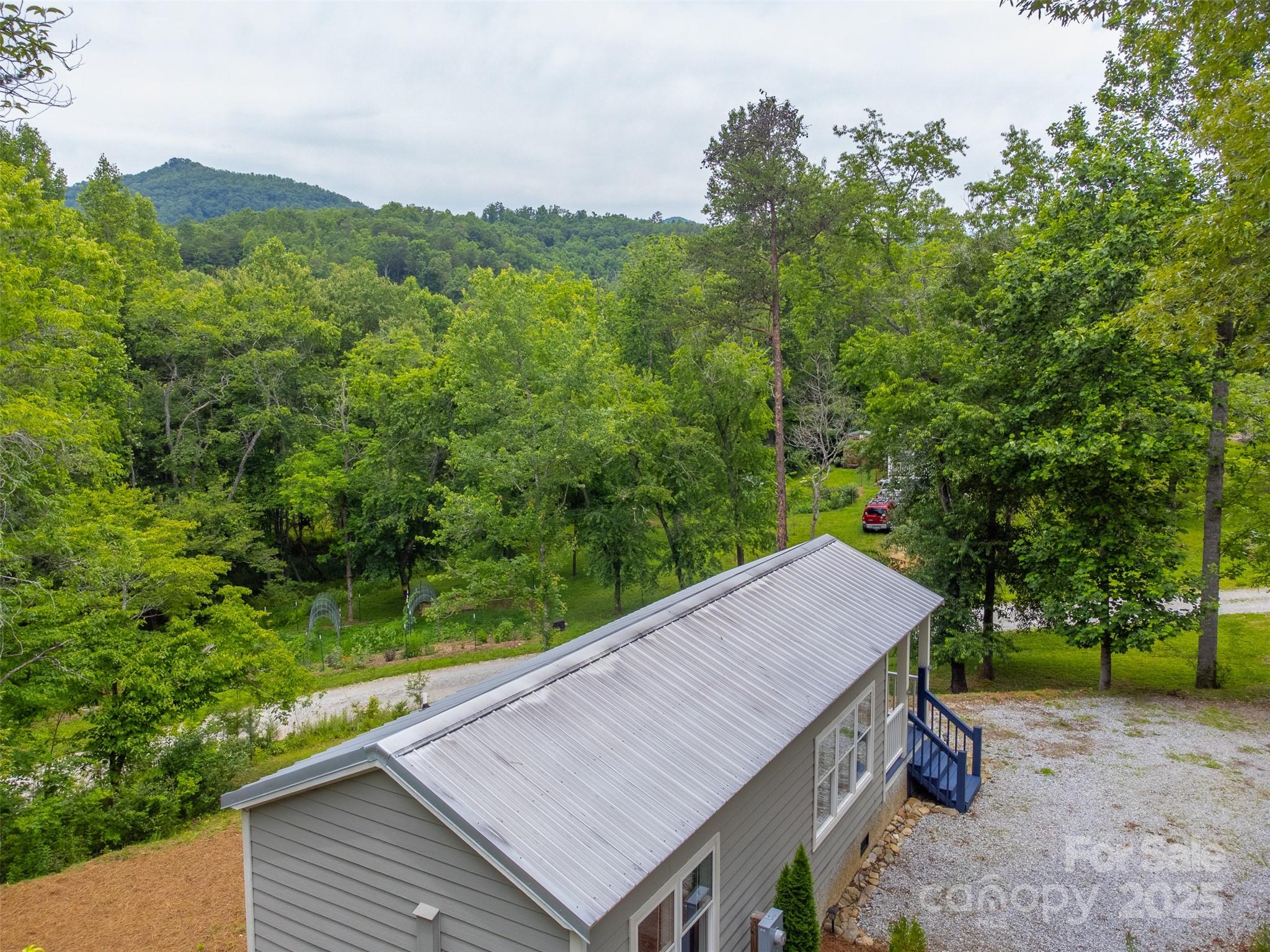 240 Bear Pen Cove