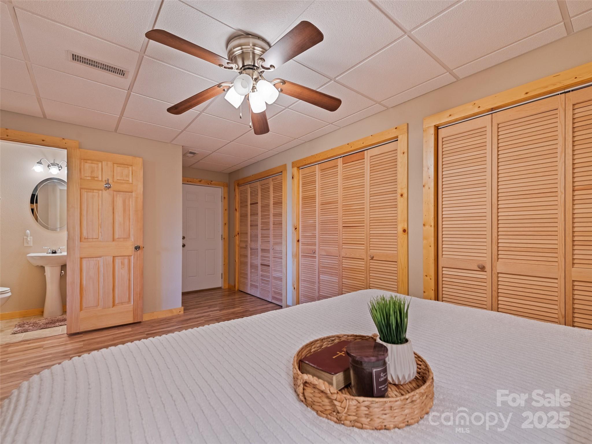 432 Raccoon Pointe