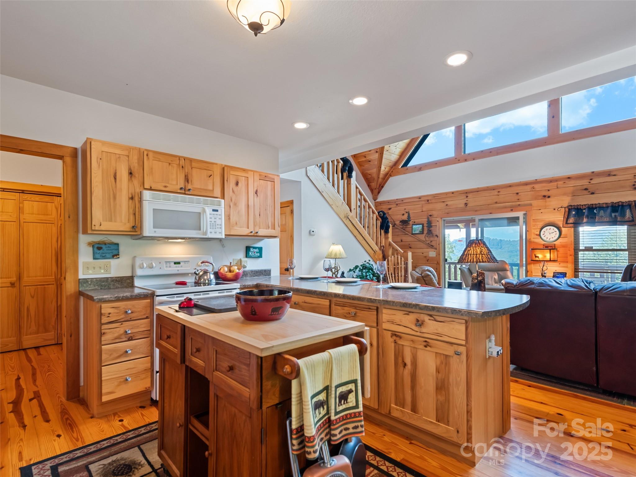 432 Raccoon Pointe